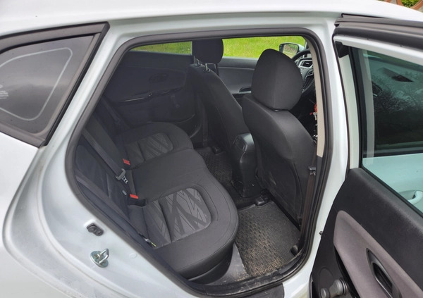 Kia Ceed cena 42000 przebieg: 147200, rok produkcji 2015 z Kostrzyn małe 254